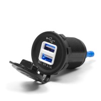 BIKETEC МОТОЦИКЛЕТНА ПОДВІЙНА USB-РОЗЕТКА З ПІДСВІЧУВАННЯМ ДЛЯ ВСТАНОВЛЕННЯ НА ПЛОСКУ ПОВЕРХНЮ (ОБТІКАЧ, КУФЕР) АБО НА КЕРМО - ПОТРІБЕН АДАПТЕР BTMUS28