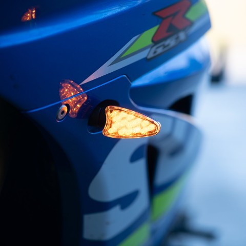 OXFORD LED ПОВОРОТНИКИ (CE) ARROW - ПАРА, КОЛІР ЧОРНИЙ, ДОВГЕ КРІПЛЕННЯ (РЕЗИСТОРИ В КОМПЛЕКТІ)