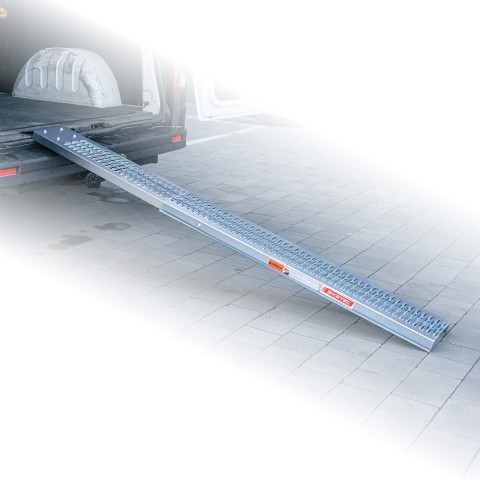 BIKETEC УНІВЕРСАЛЬНА СТАЛЕВА НАЇЗНА РАМПА ДЛЯ МОТОЦИКЛА / ATV 215СМ X 26СМ, МАКС. 227 КГ КОЛІР СРІБЛЯСТИЙ