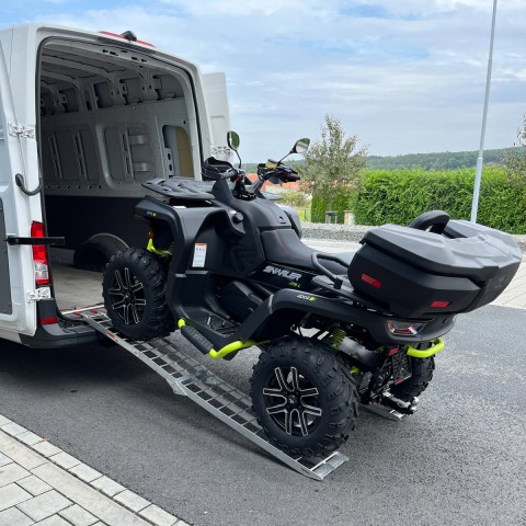 BIKETEC НАБІР 2 ШТ. УНІВЕРСАЛЬНА АЛЮМІНІЄВА ҐРАТЧА НАЇЗНА РАМПА ДЛЯ МОТОЦИКЛА / ATV 226 X 30,5 СМ, МАКС. 340 КГ КОЛІР СРІБЛЯСТИЙ